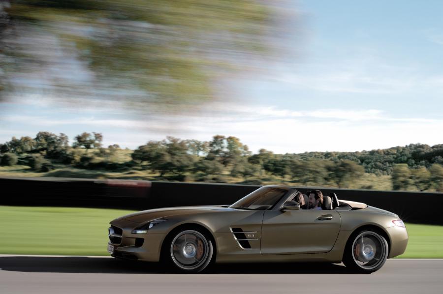  Mercedes-Benz SLS AMG Roadster 2012 года  (фото 167 из 198)